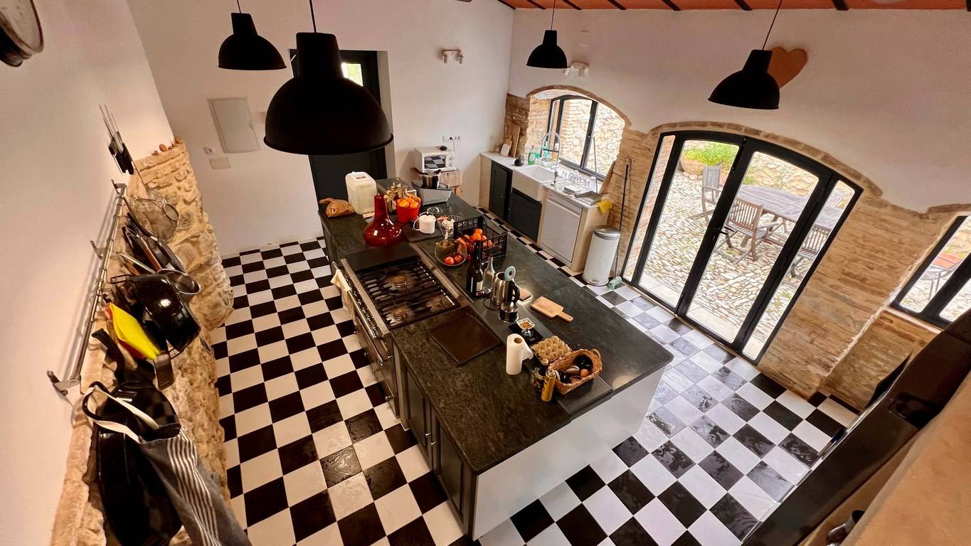 Cortijo del SXVIII sierra de grazalema en venta cocina isla
