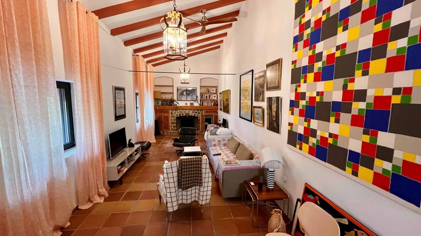 Cortijo del SXVIII sierra de grazalema en venta salon principal