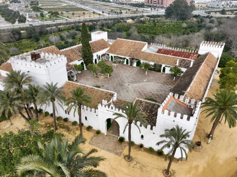 Una hacienda emblemática entre Sevilla y Dos Hermanas con gran potencial urbanístico y de ocio