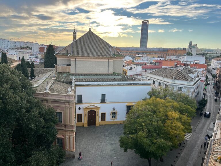Gran piso en la Plaza del Museo con amplia terraza y las mejores vistas de Sevilla